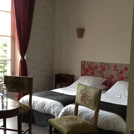 Nocleg ze śniadaniem Chateau De Rouffiac 4*