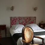Bed & Breakfast Chateau De Rouffiac
