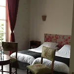Bed & Breakfast Chateau De Rouffiac 4*