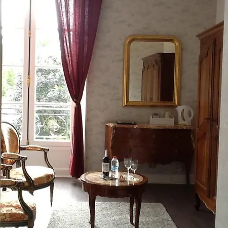 Chateau De Rouffiac Bed & Breakfast