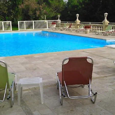 Bed & Breakfast Chateau De Rouffiac