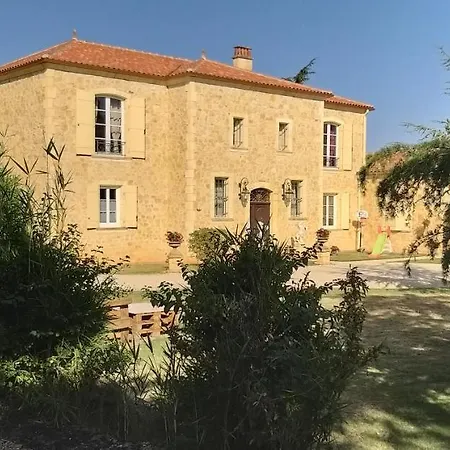 Bed & Breakfast Chateau De Rouffiac 4*